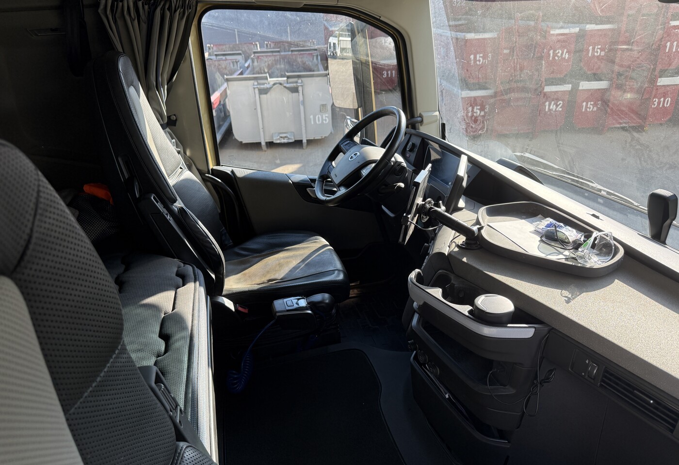 MOTO6625_3049153 vehicle image