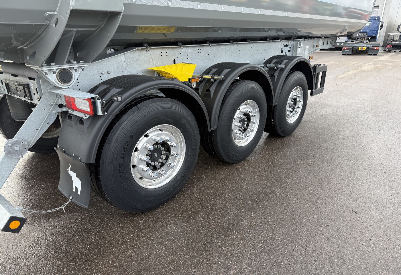 MOTO6625_3049291 vehicle image