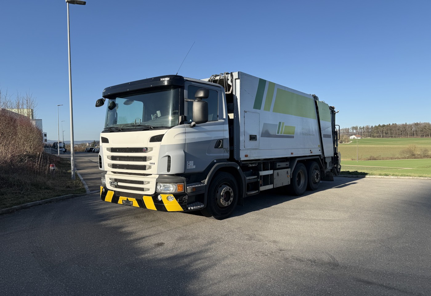 MOTO6625_3049286 vehicle image