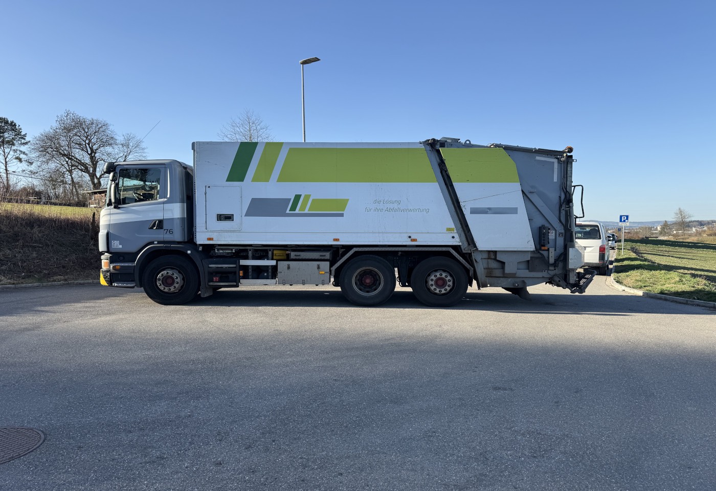 MOTO6625_3049286 vehicle image