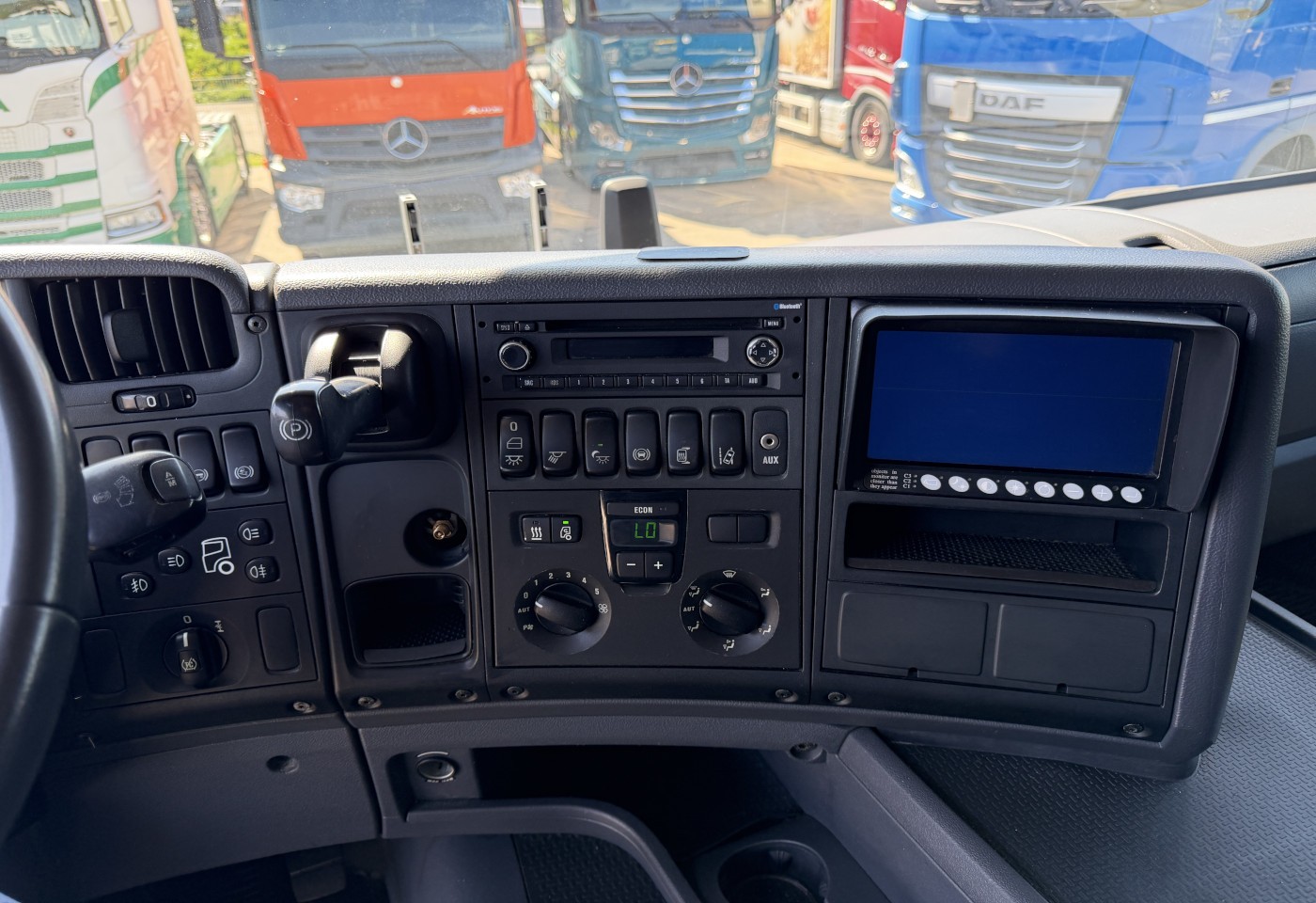 MOTO6625_3049254 vehicle image
