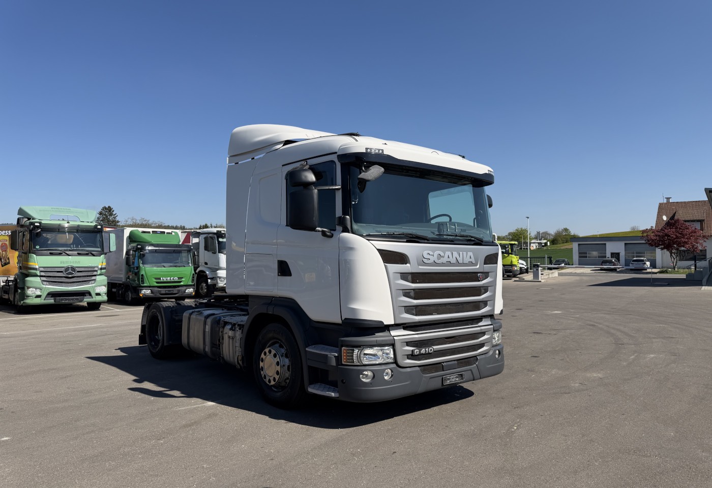 MOTO6625_3049254 vehicle image