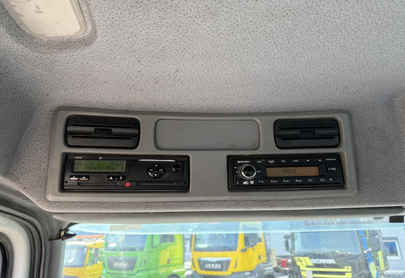 MOTO6625_3049203 vehicle image