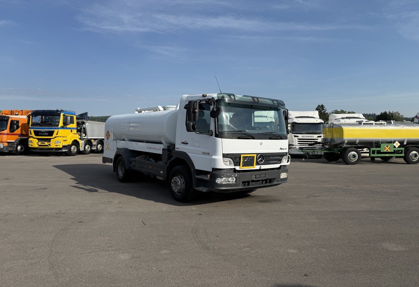 MOTO6625_3049203 vehicle image