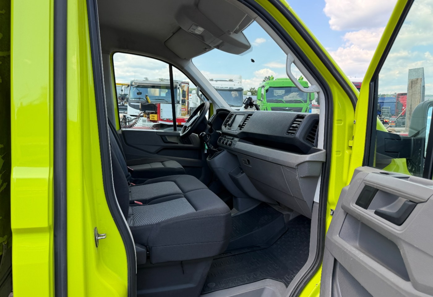 MOTO6625_3049202 vehicle image