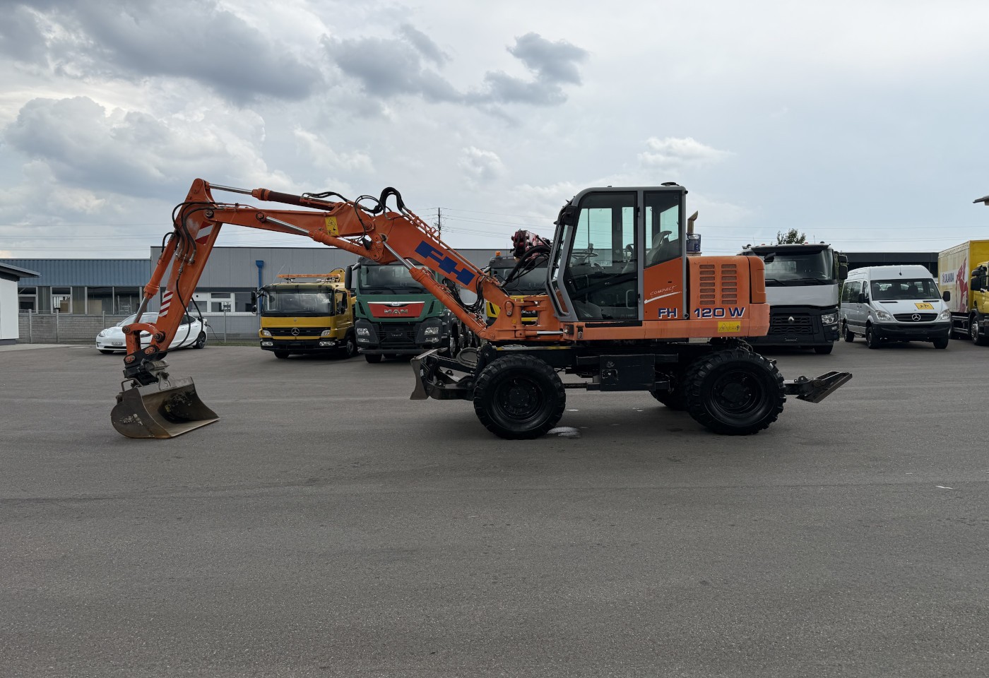MOTO6625_3049188 vehicle image
