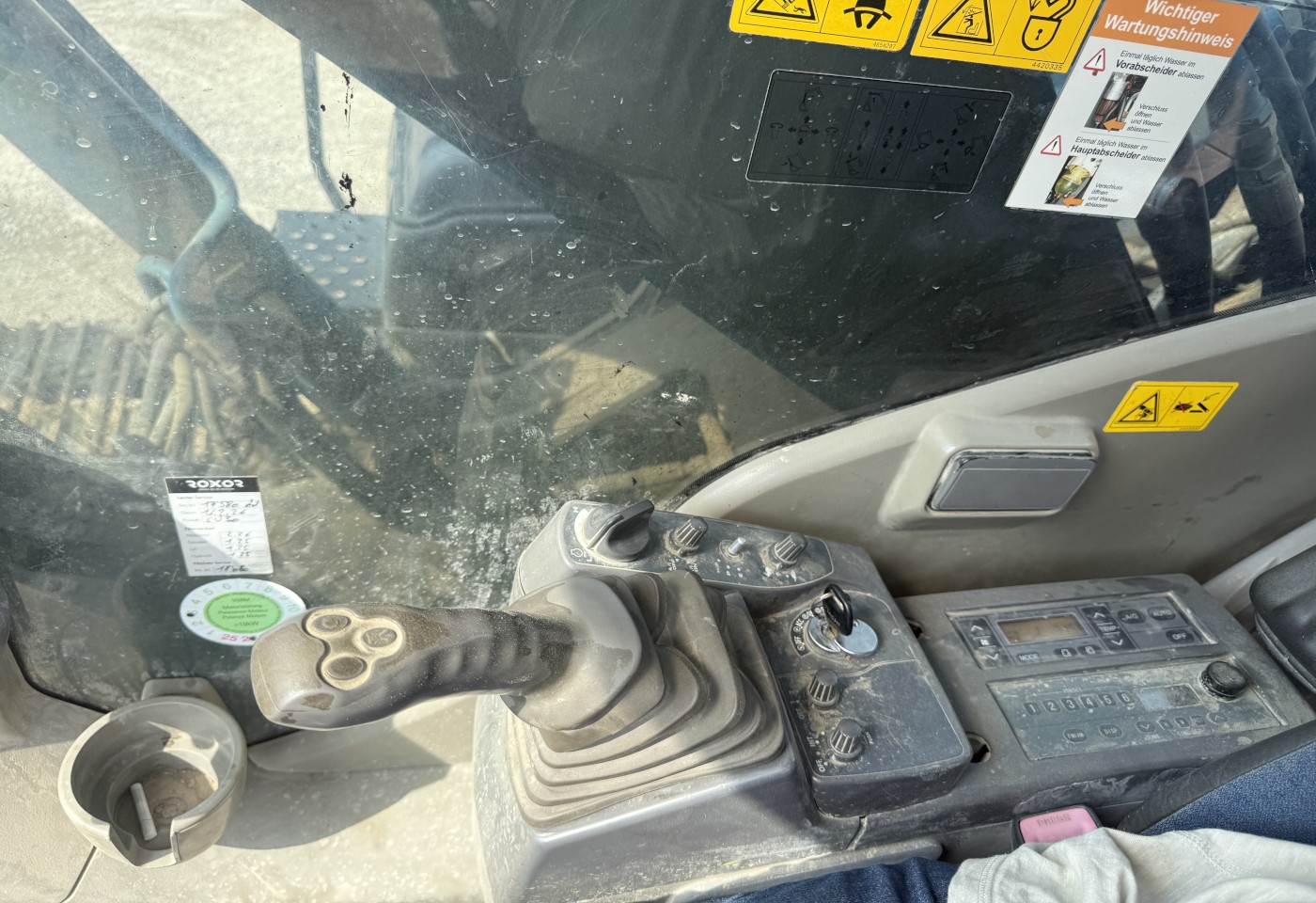 MOTO6625_3049181 vehicle image