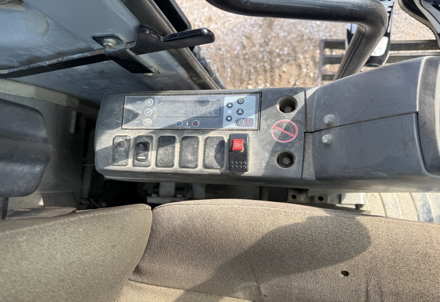 MOTO6625_3049179 vehicle image