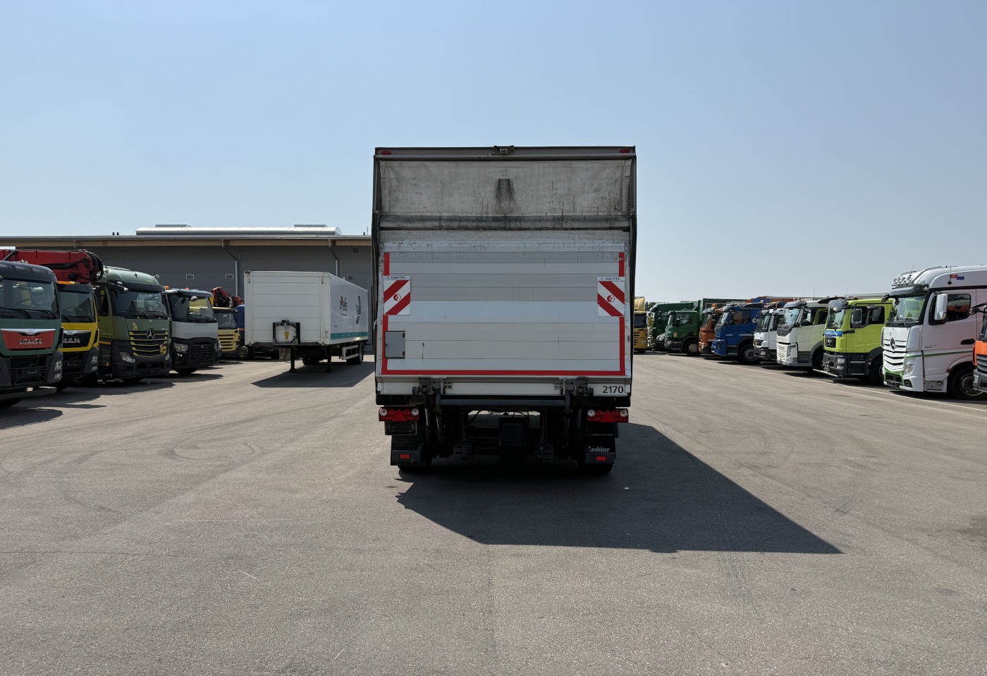 MOTO6625_3049169 vehicle image