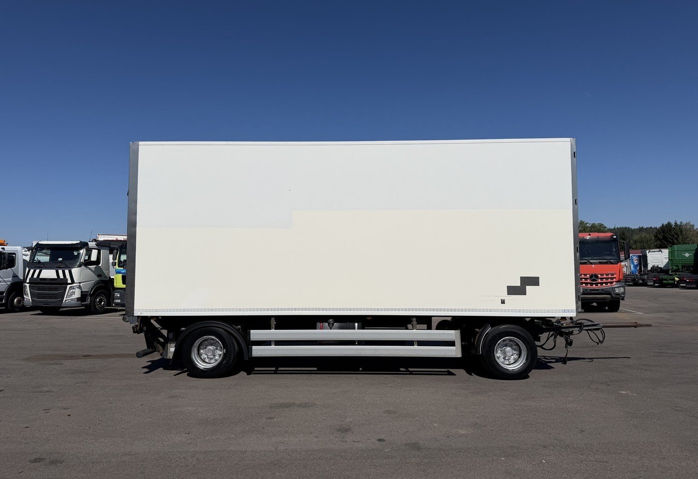 MOTO6625_3049161 vehicle image
