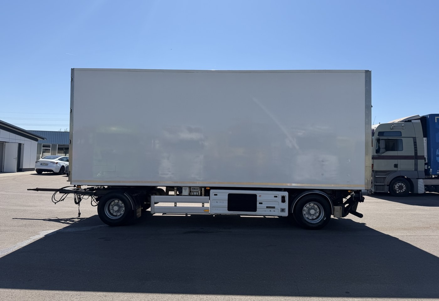 MOTO6625_3049161 vehicle image