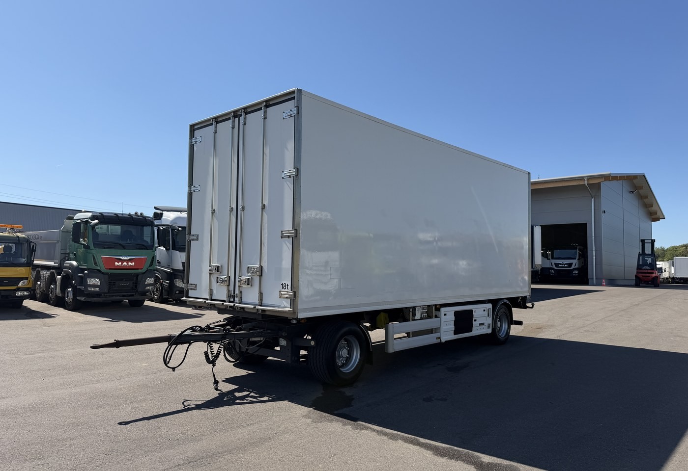 MOTO6625_3049161 vehicle image