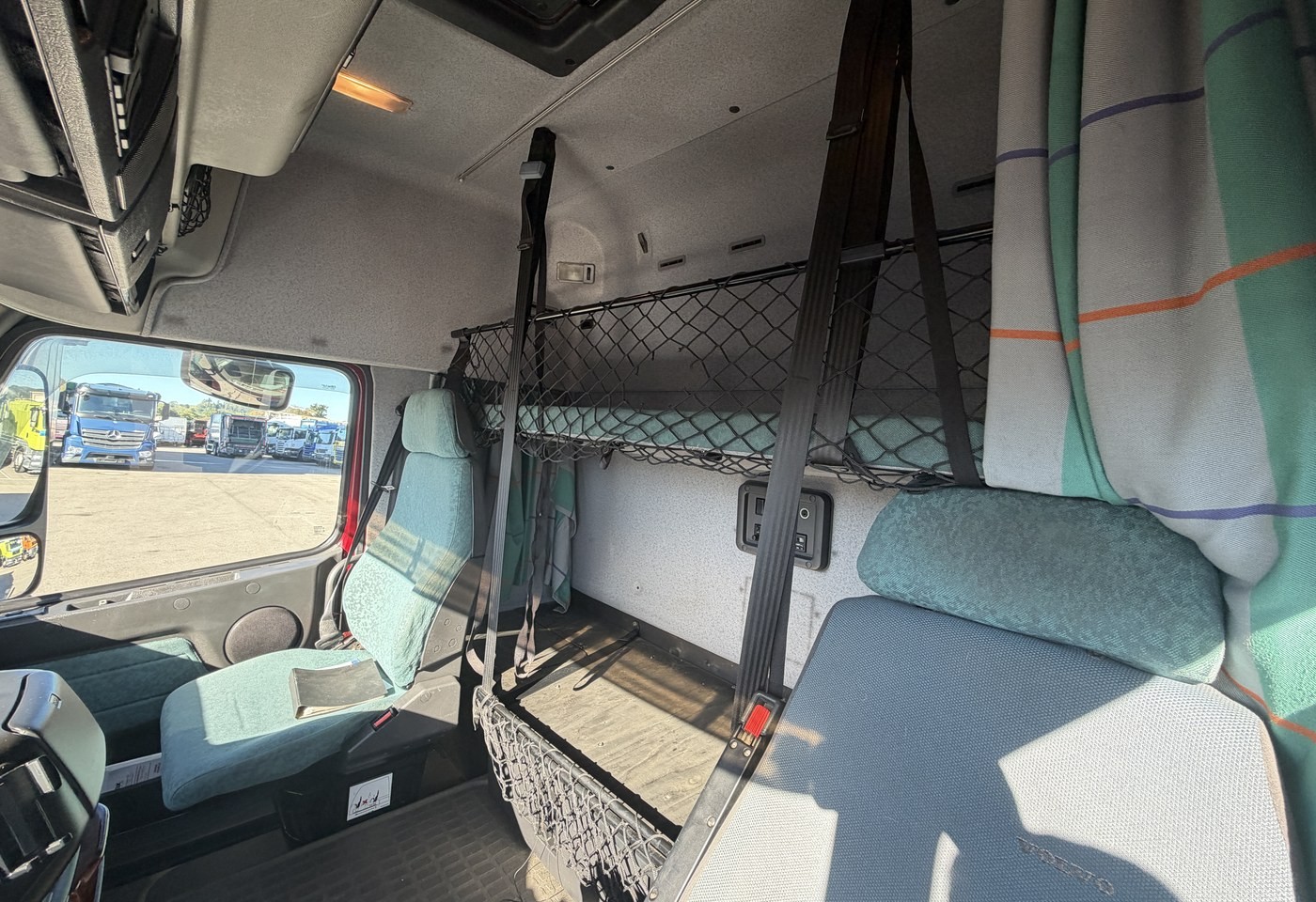 MOTO6625_3049141 vehicle image